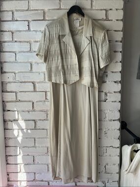 Vintage Two-Piece Cream Dress Set rayon lightweight set